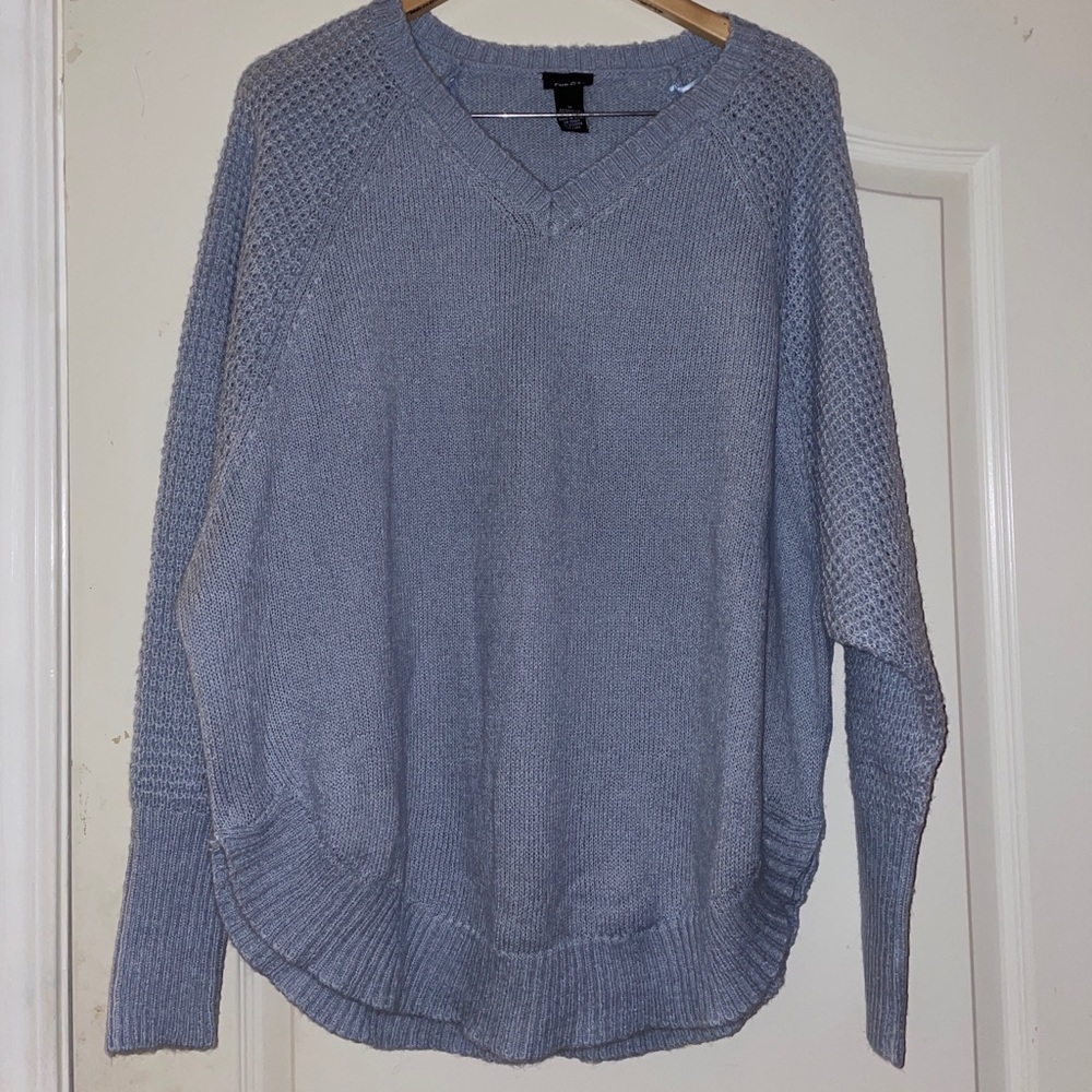 super cute blue rue21 sweater!!
